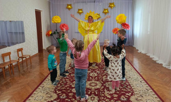 Подвижная игра "Солнышко и дождик" Подвижная игра "Солнышко и дождик".